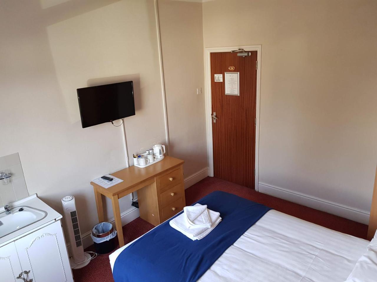 Newark Hotel פטרבורו מראה חיצוני תמונה