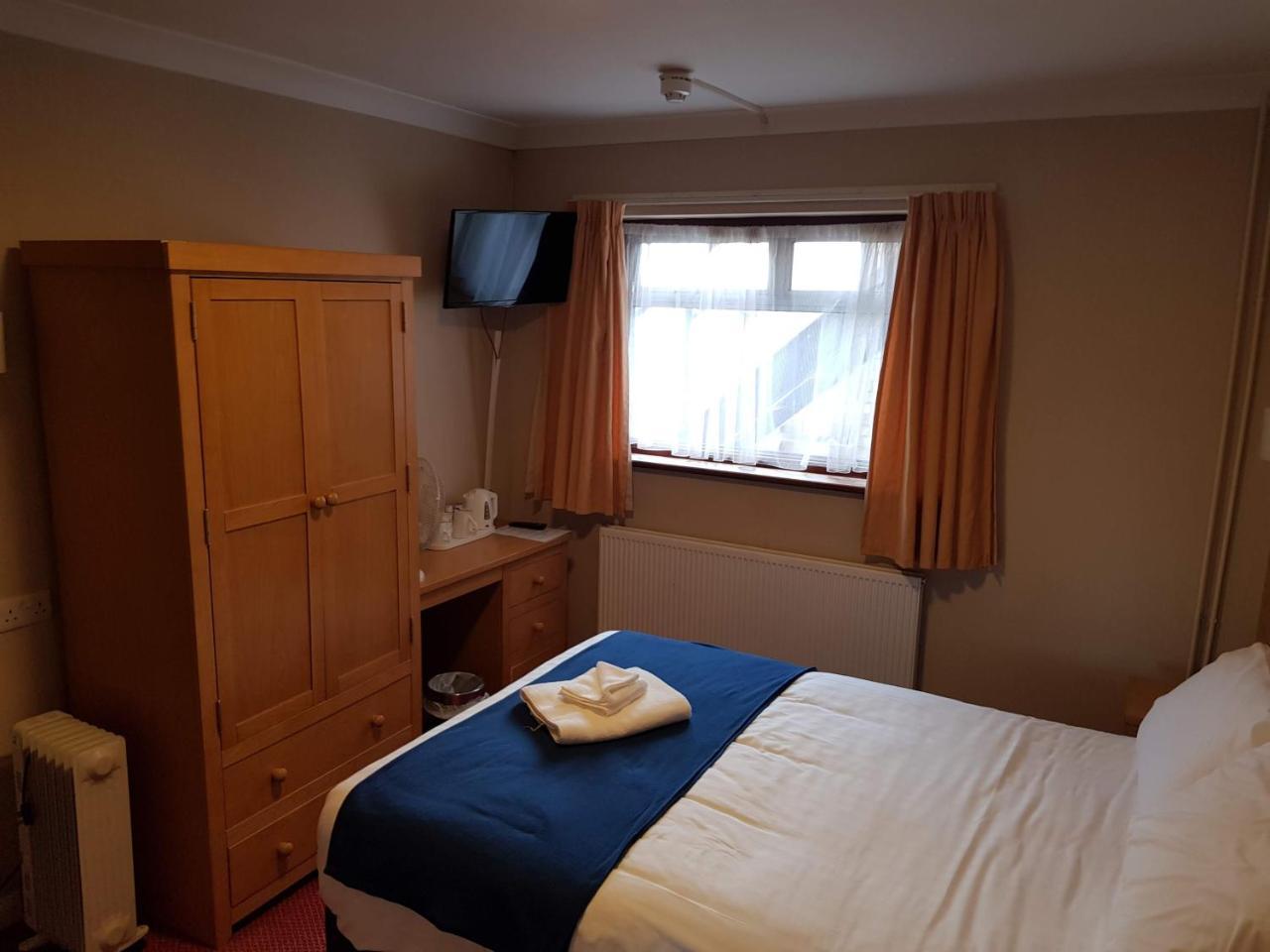 Newark Hotel פטרבורו מראה חיצוני תמונה